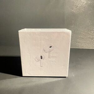 Wireless Earbuds in White